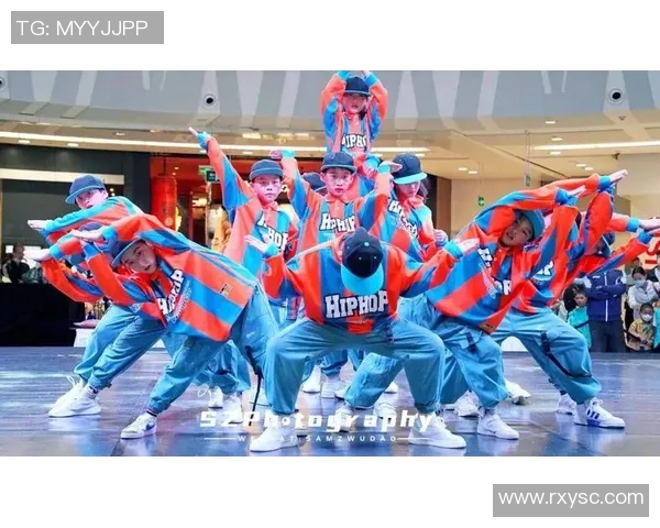 成都街舞队与南京街舞队赛后复盘实力对比分析与精彩瞬间回顾